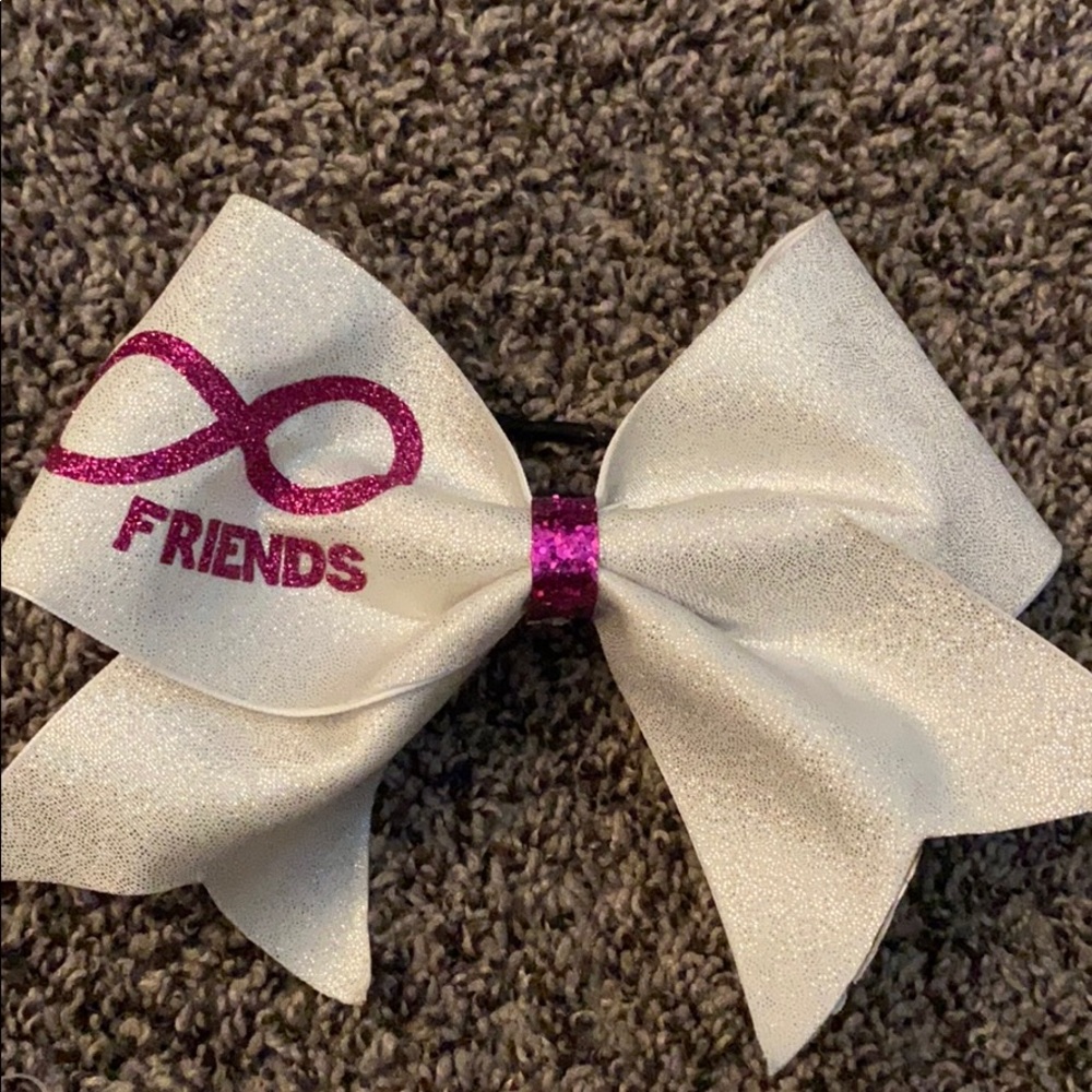 Cheer bow matching set! Best friends !